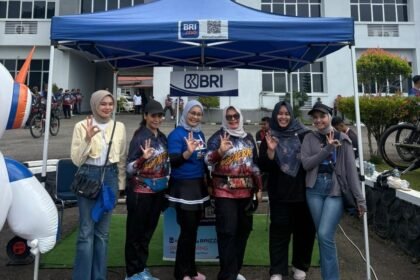 BRI Padang meriahkan Festival Pulang Basamo Kodaeral II, dukung pelestarian budaya dan dorong ekonomi masyarakat.