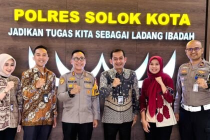 BRI Solok kunjungi Polres Solok Kota pasca Lebaran untuk mempererat silaturahmi dan memperkuat sinergi dalam menjaga keamanan serta layanan masyarakat.