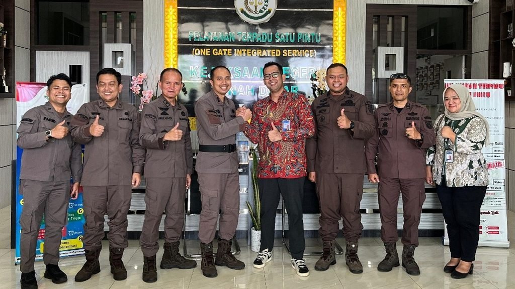 BRI Cabang Batusangkar turut memperingati HUT Adhyaksa ke-81 Tahun 2026 sebagai momentum mempererat sinergi dengan jajaran Kejaksaan.