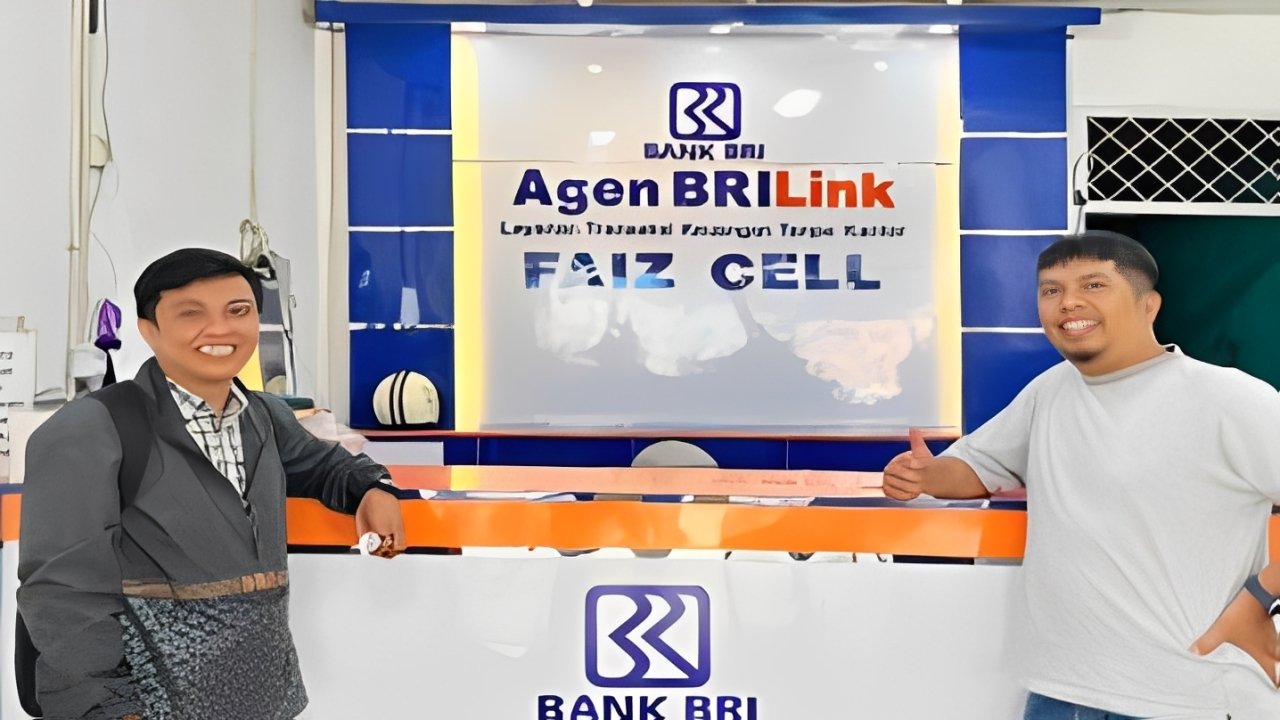 Kunjungan BRI Cabang Batusangkar kepada mitra BRILink Agen Faiz Cell.