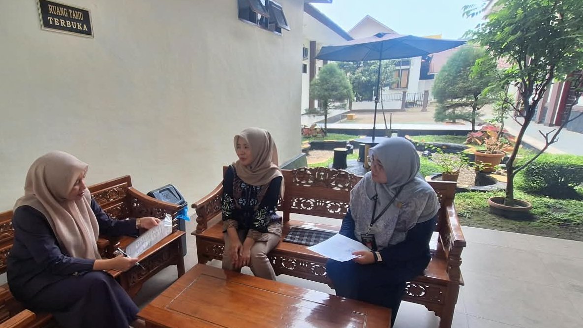 Kunjungan BRI Cabang Simpang Empat untuk membahas potensi kerja sama layanan perbankan dengan Pengadilan Negeri Pasaman Barat.